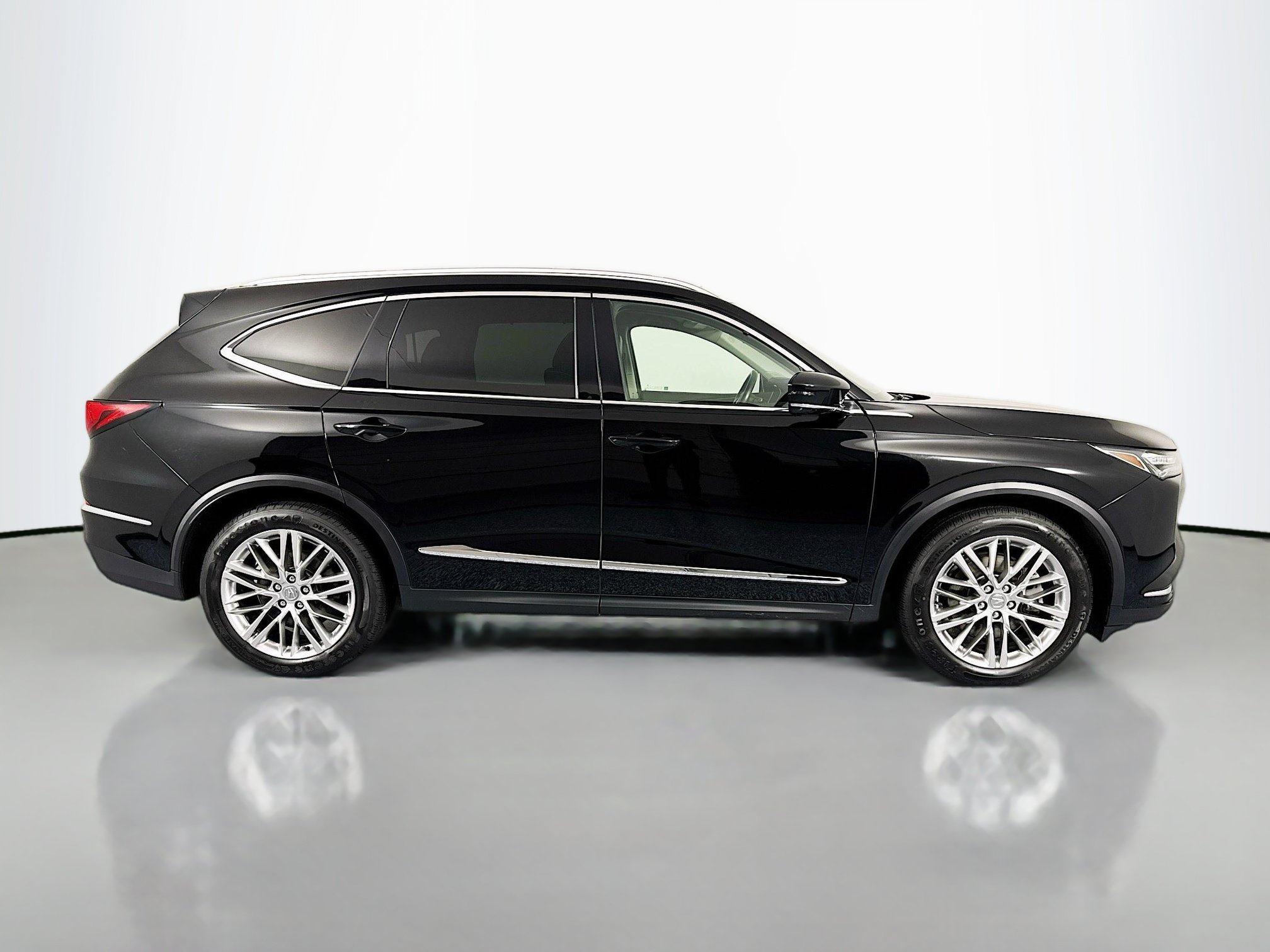 Used 2023 Acura MDX SH-AWD w/ Advance Package image 4