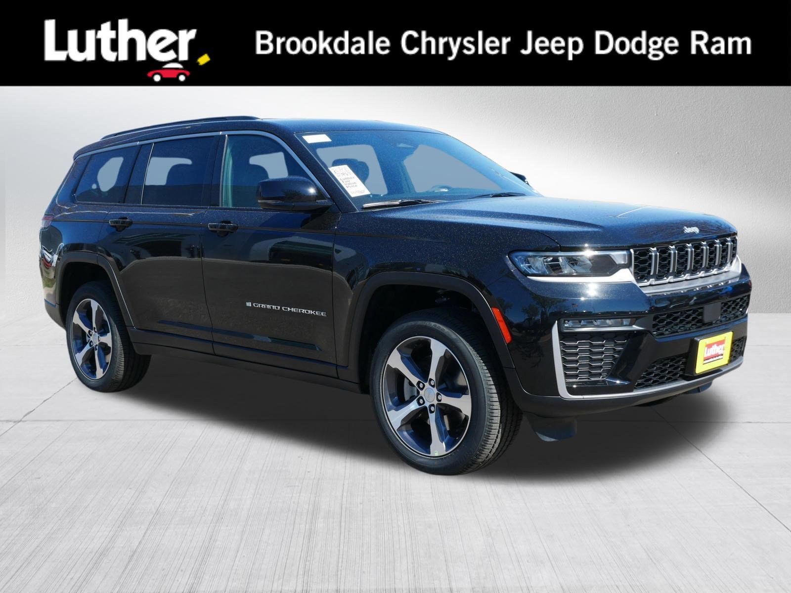 New 2026 Jeep Grand Cherokee L Limited AWD/4WD video 1