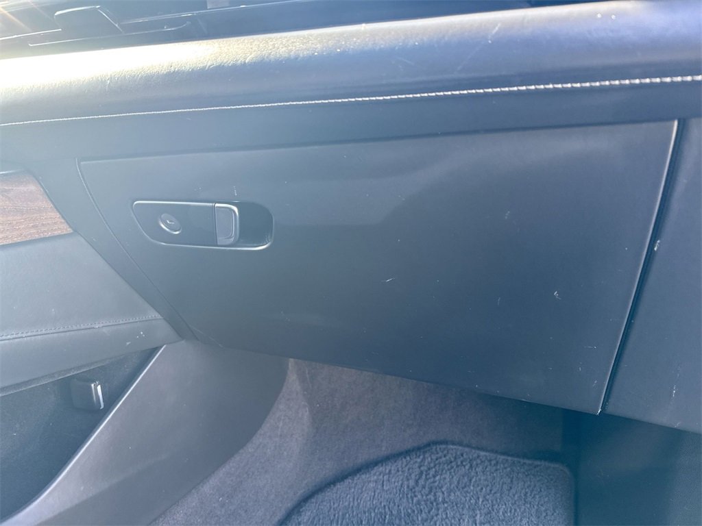 Used 2022 Cadillac Escalade ESV Premium Luxury Platinum image 36