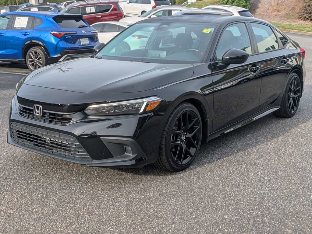 Used 2023 Honda Civic Sport image 2