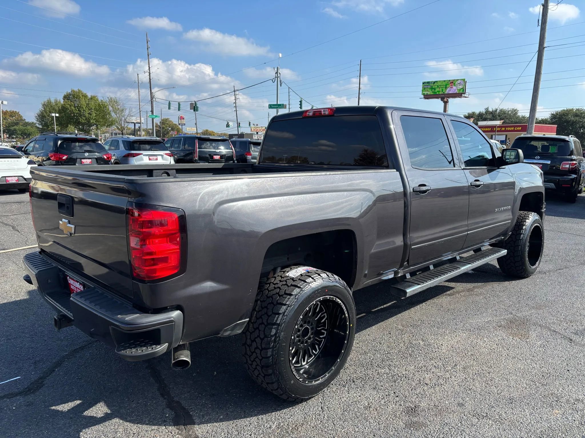 Used 2015 Chevrolet Silverado 1500 LT w/ LT Convenience Package image 3