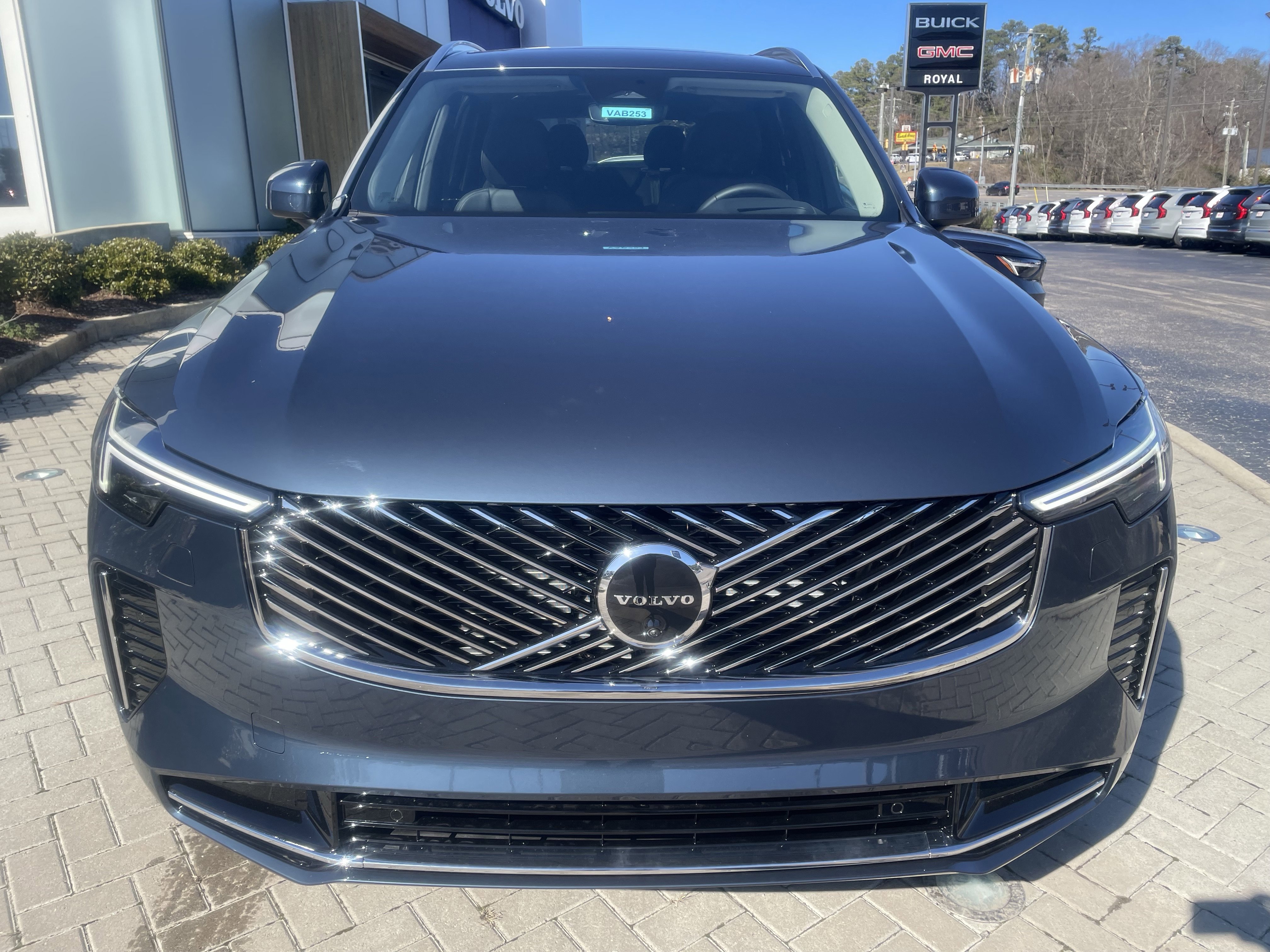 New 2026 Volvo XC90 B6 Ultra w/ Protection Package Premier image 2