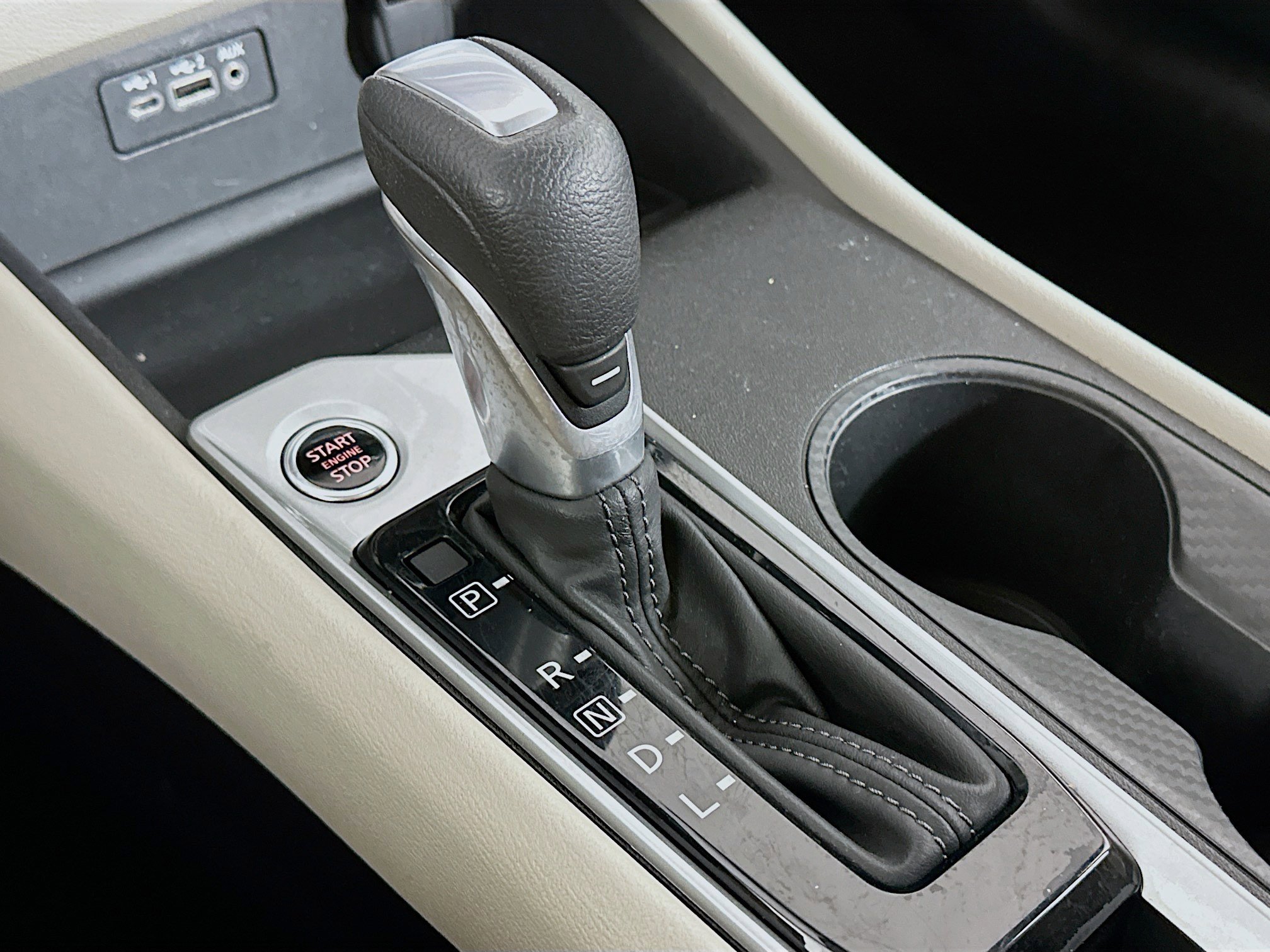 Used 2025 Nissan Altima 2.5 SV image 24