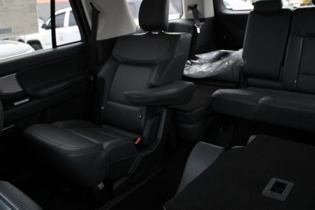 New 2026 Ford Expedition Active AWD/4WD image 21