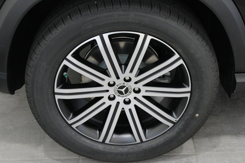New 2025 Mercedes-Benz GLE 450 4MATIC image 3