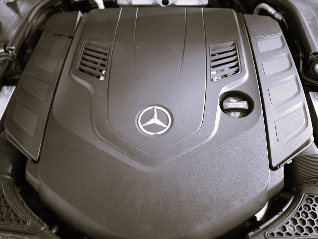 Certified 2022 Mercedes-Benz S 580 4MATIC Sedan w/ Rear Seat Package image 68