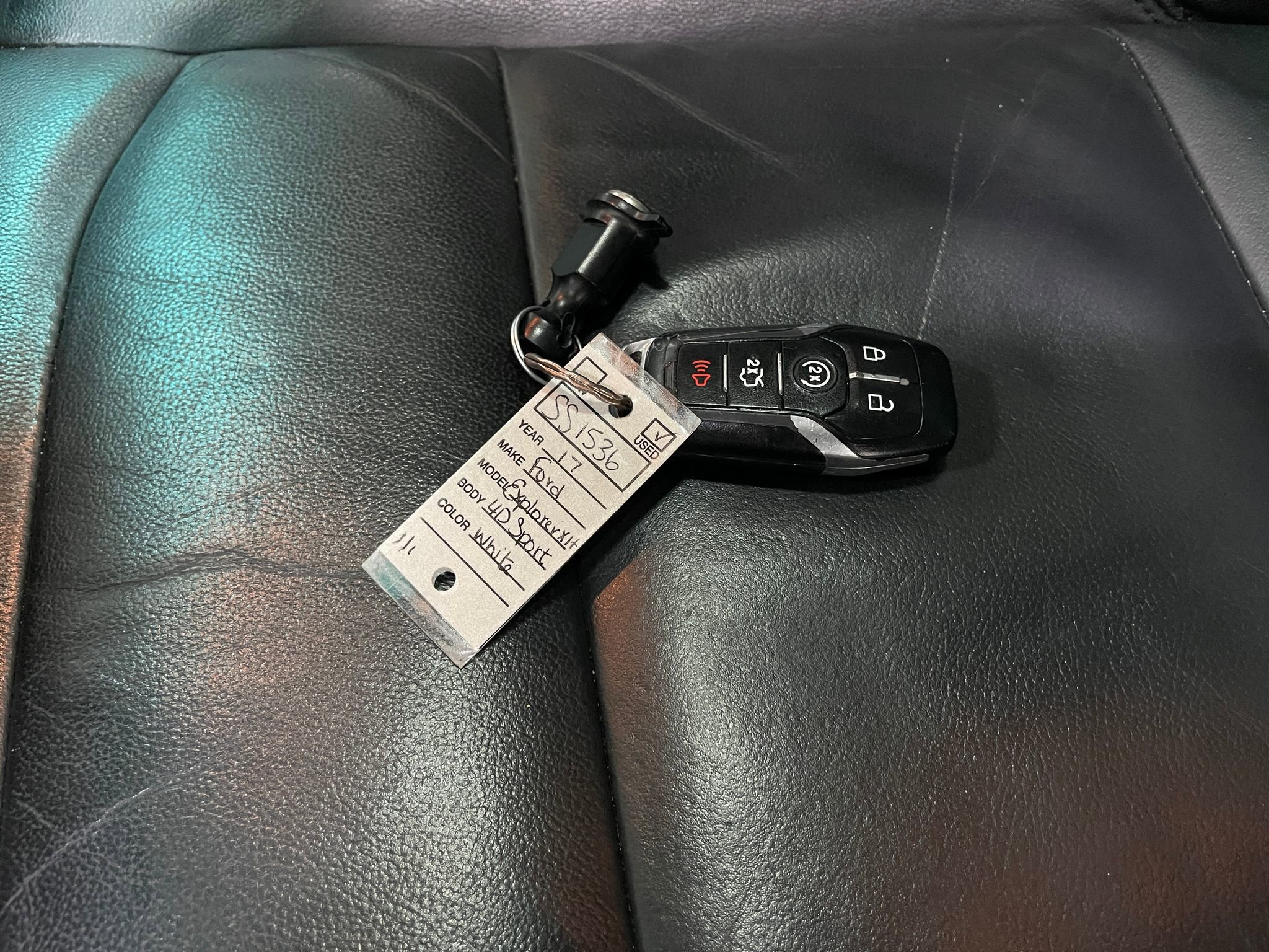 Used 2017 Ford Explorer XLT w/ Equipment Group 202A image 37