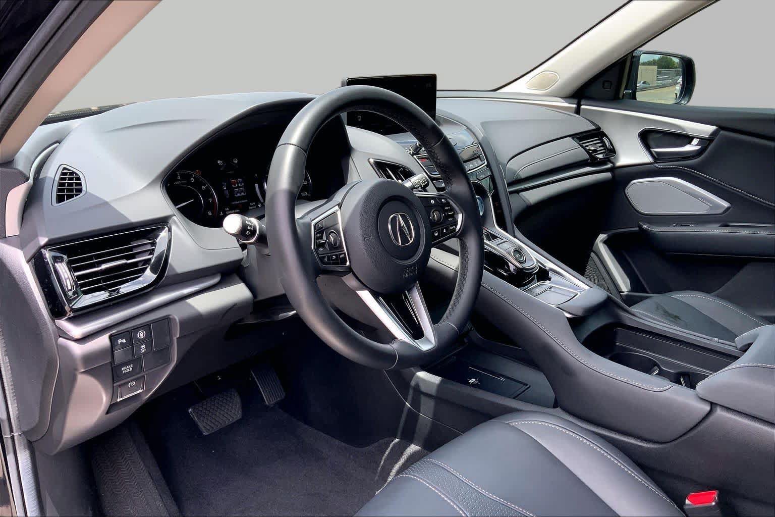 Used 2024 Acura RDX SH-AWD w/ Technology Package image 17