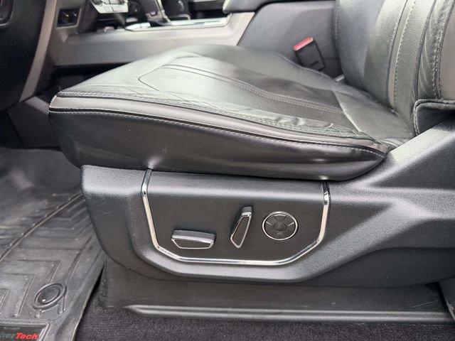 Used 2015 Ford F150 Platinum w/ Equipment Group 701A Luxury image 19