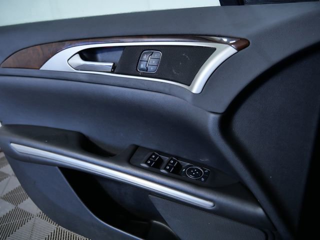 Used 2013 Lincoln MKZ AWD image 24