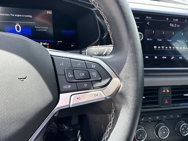 Certified 2022 Volkswagen Taos SE w/ IQ.Drive SE Package AWD/4WD image 17