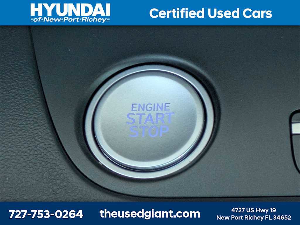 Certified 2025 Hyundai Elantra SEL image 34