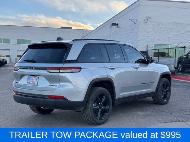 Certified 2024 Jeep Grand Cherokee Limited w/ Black Appearance Package image 6