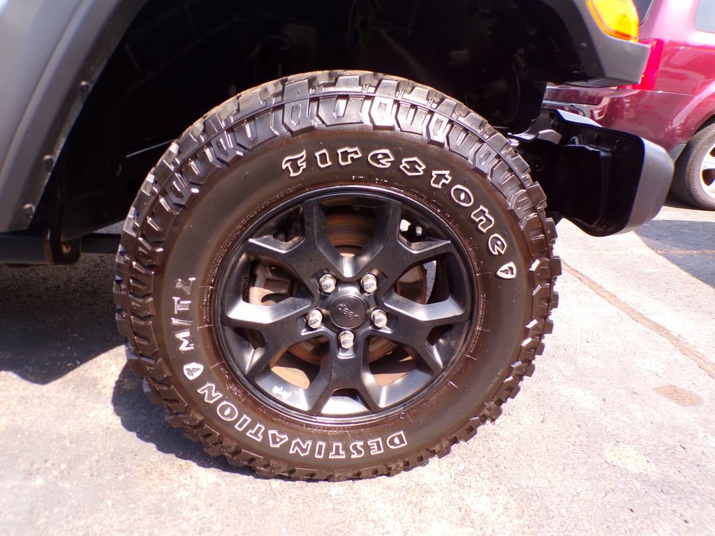 Used 2021 Jeep Wrangler Sport AWD/4WD image 5