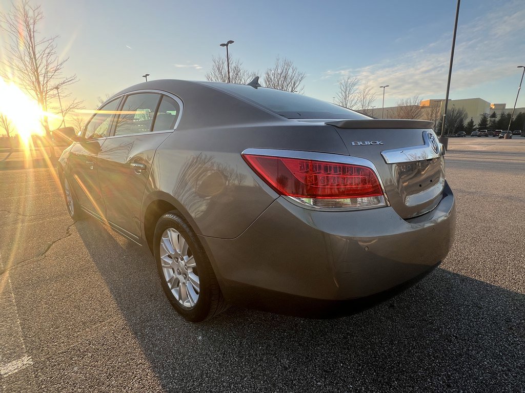 Used 2012 Buick LaCrosse Premium image 3