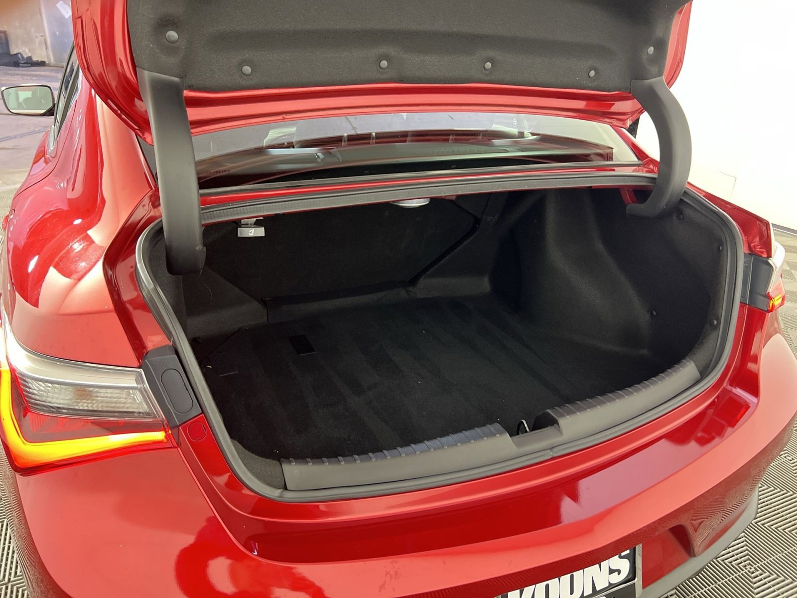 Used 2020 Acura ILX w/ Premium Package image 25