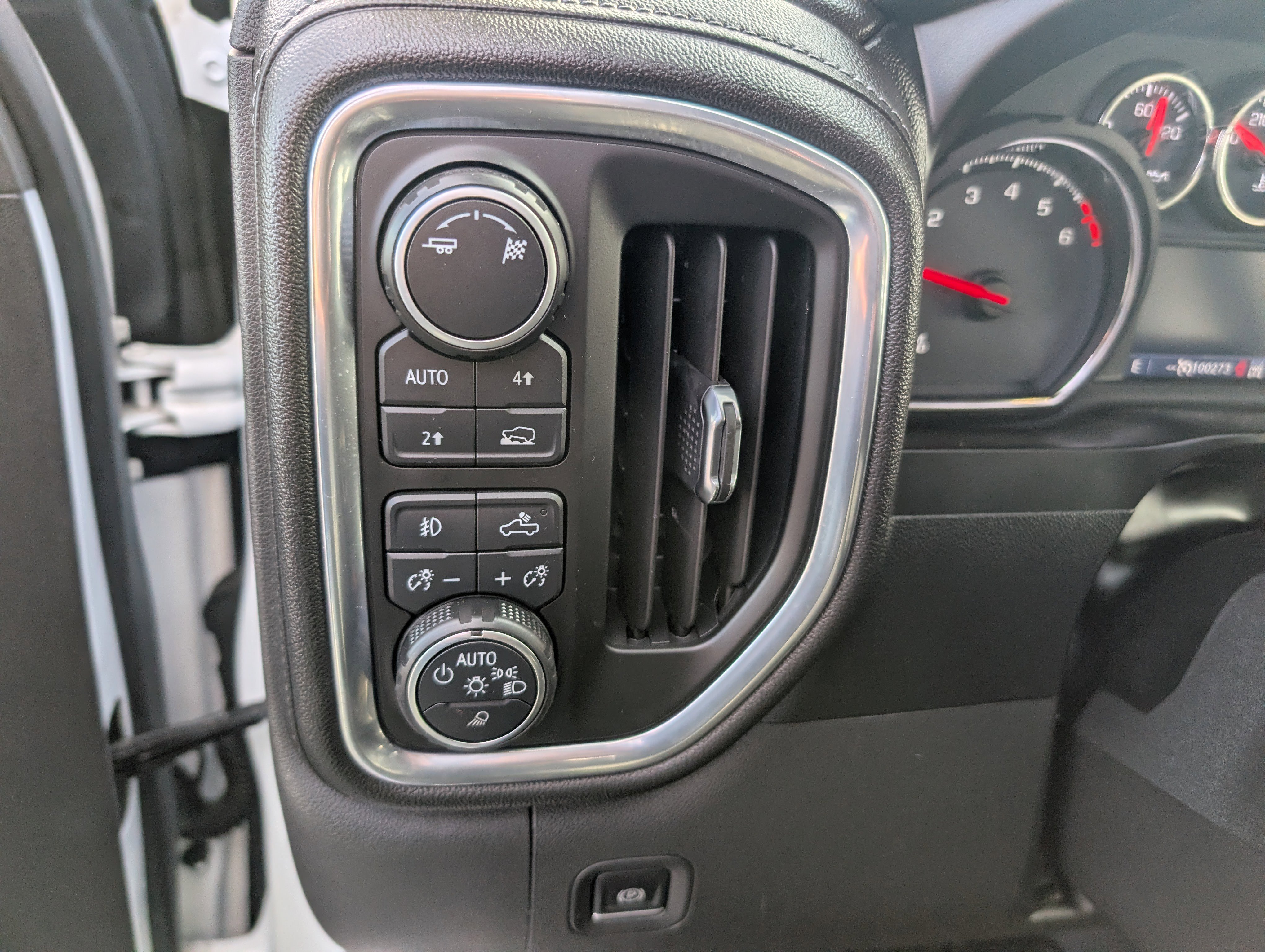 Used 2019 Chevrolet Silverado 1500 LTZ w/ LTZ Plus Package image 15