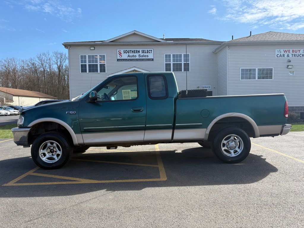 Used 1997 Ford F150 4x4 SuperCab image 1