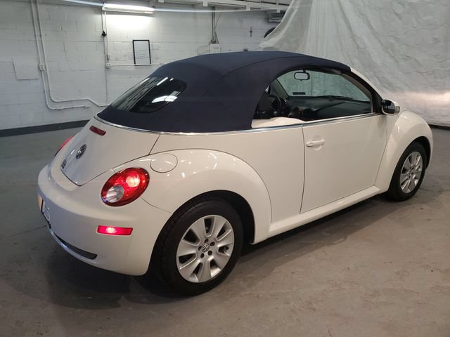 Used 2009 Volkswagen Beetle S FWD image 12