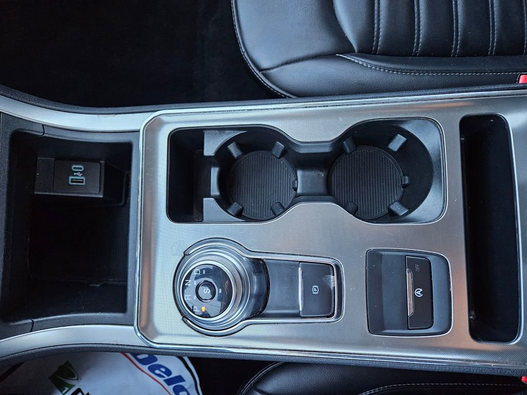 Used 2022 Ford Edge SEL image 18