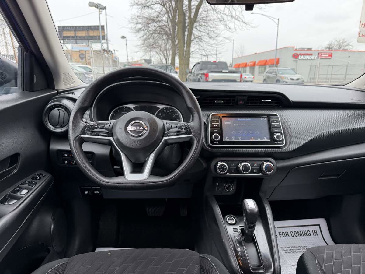 Used 2022 Nissan Kicks S image 18
