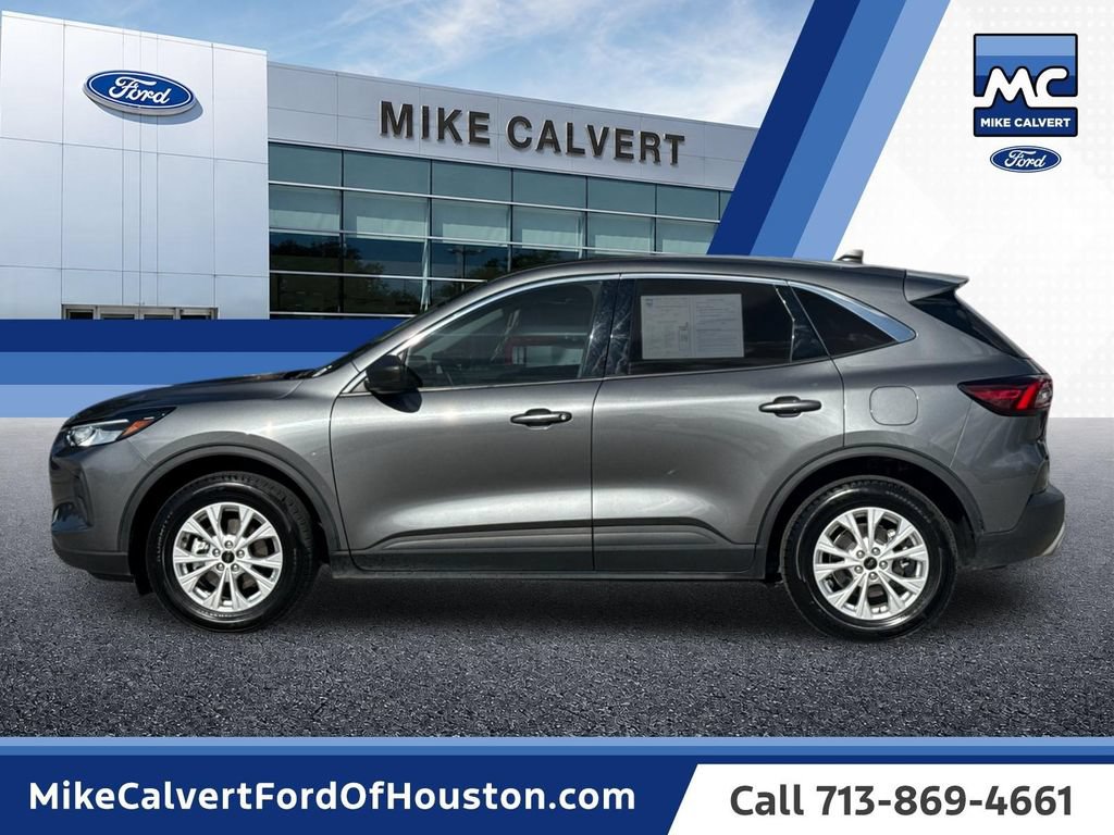 Used 2024 Ford Escape Active AWD/4WD image 2