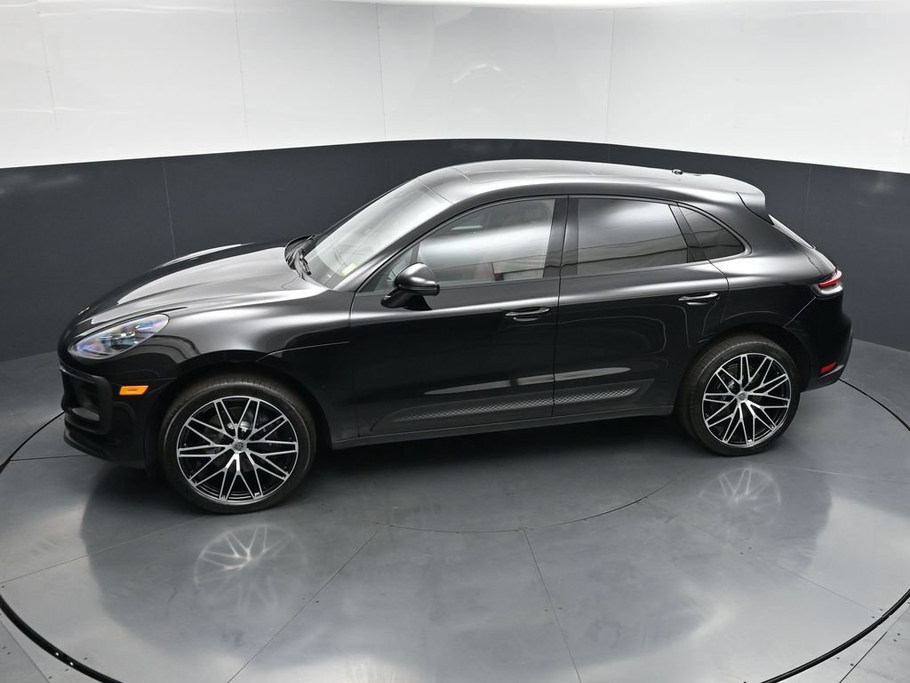 New 2026 Porsche Macan AWD/4WD image 15