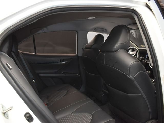 Used 2021 Toyota Camry SE image 11