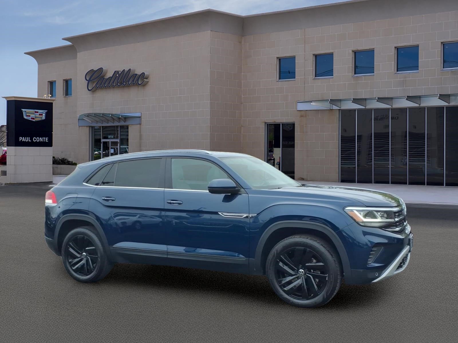 Used 2022 Volkswagen Atlas Cross Sport SE w/ Panoramic Sunroof Package AWD/4WD image 4