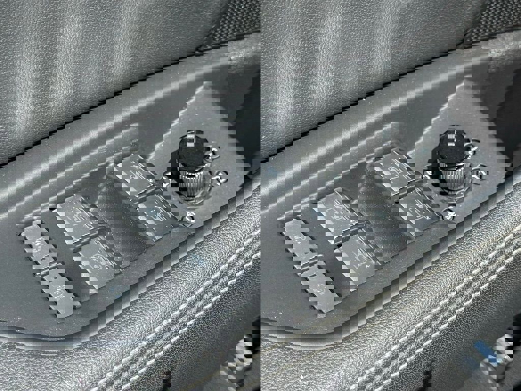 Used 2019 Audi e-tron Premium Plus image 17