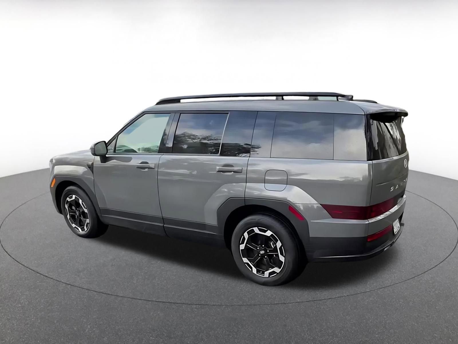 Used 2025 Hyundai Santa Fe SEL image 10