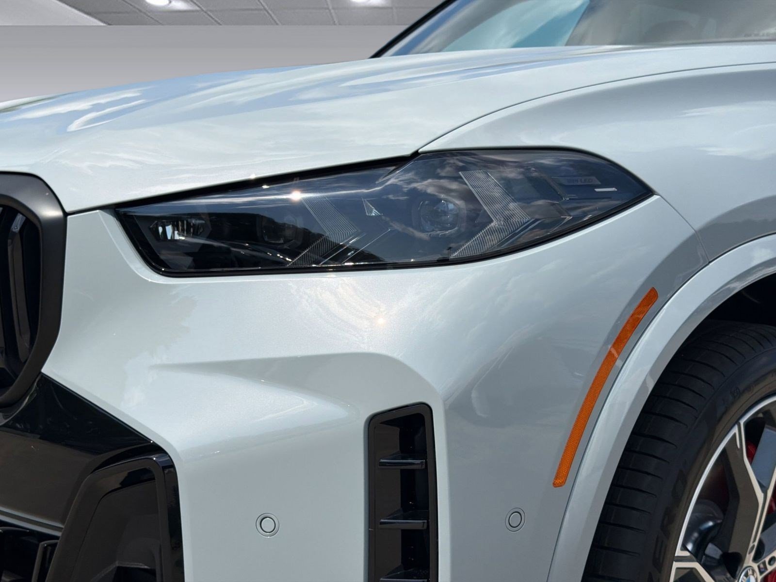 New 2026 BMW X5 xDrive50e w/ M Sport Package AWD/4WD image 10