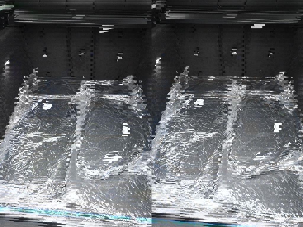 Used 2026 BMW X5 xDrive50e w/ Climate Comfort Package image 15