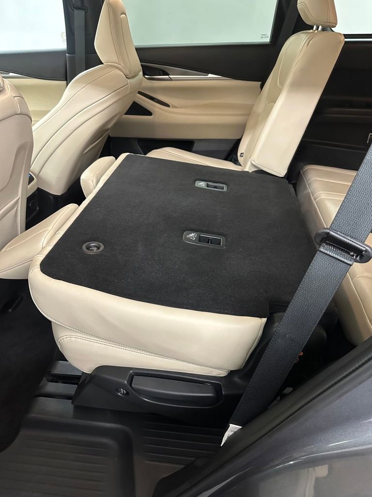 Used 2023 INFINITI QX60 Luxe image 34