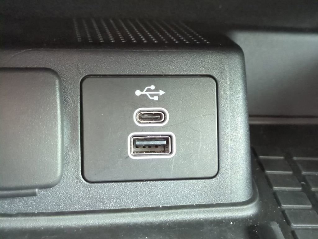 Used 2025 Ford Bronco Sport Outer Banks w/ Outer Banks Tech Package+ AWD/4WD image 23