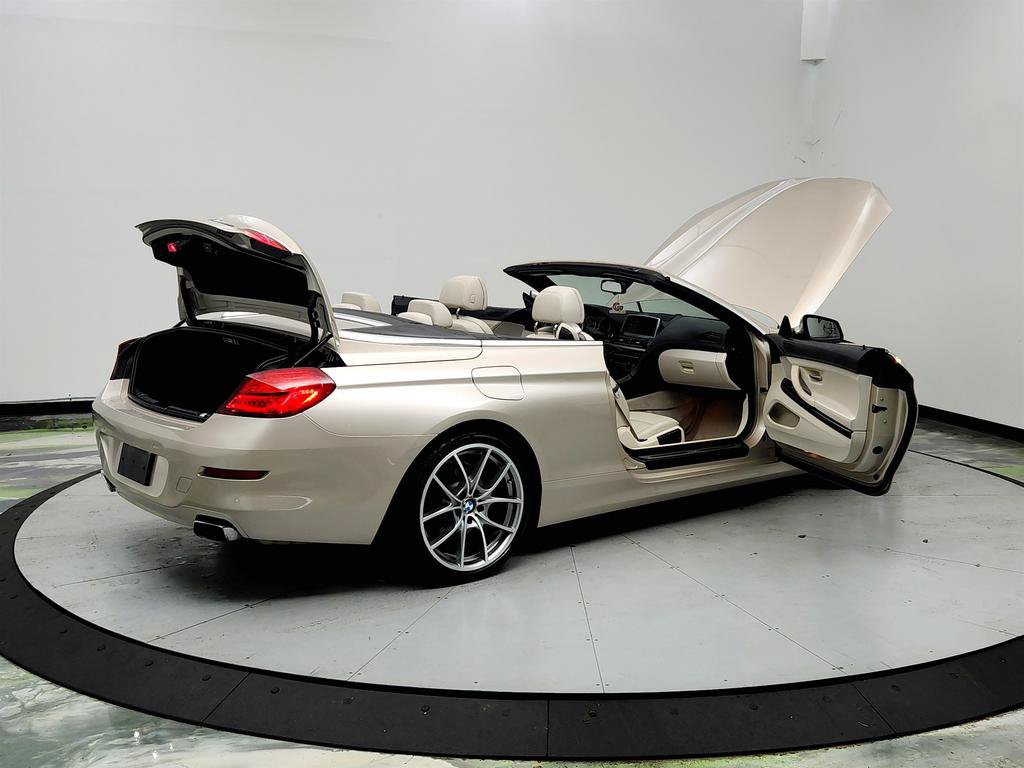 Used 2013 BMW 650i Convertible w/ Executive Pkg RWD image 11
