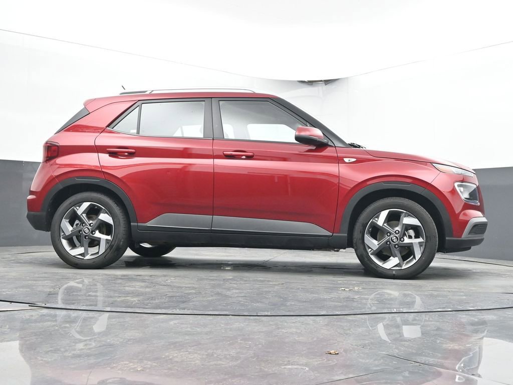 Used 2025 Hyundai Venue SEL image 68