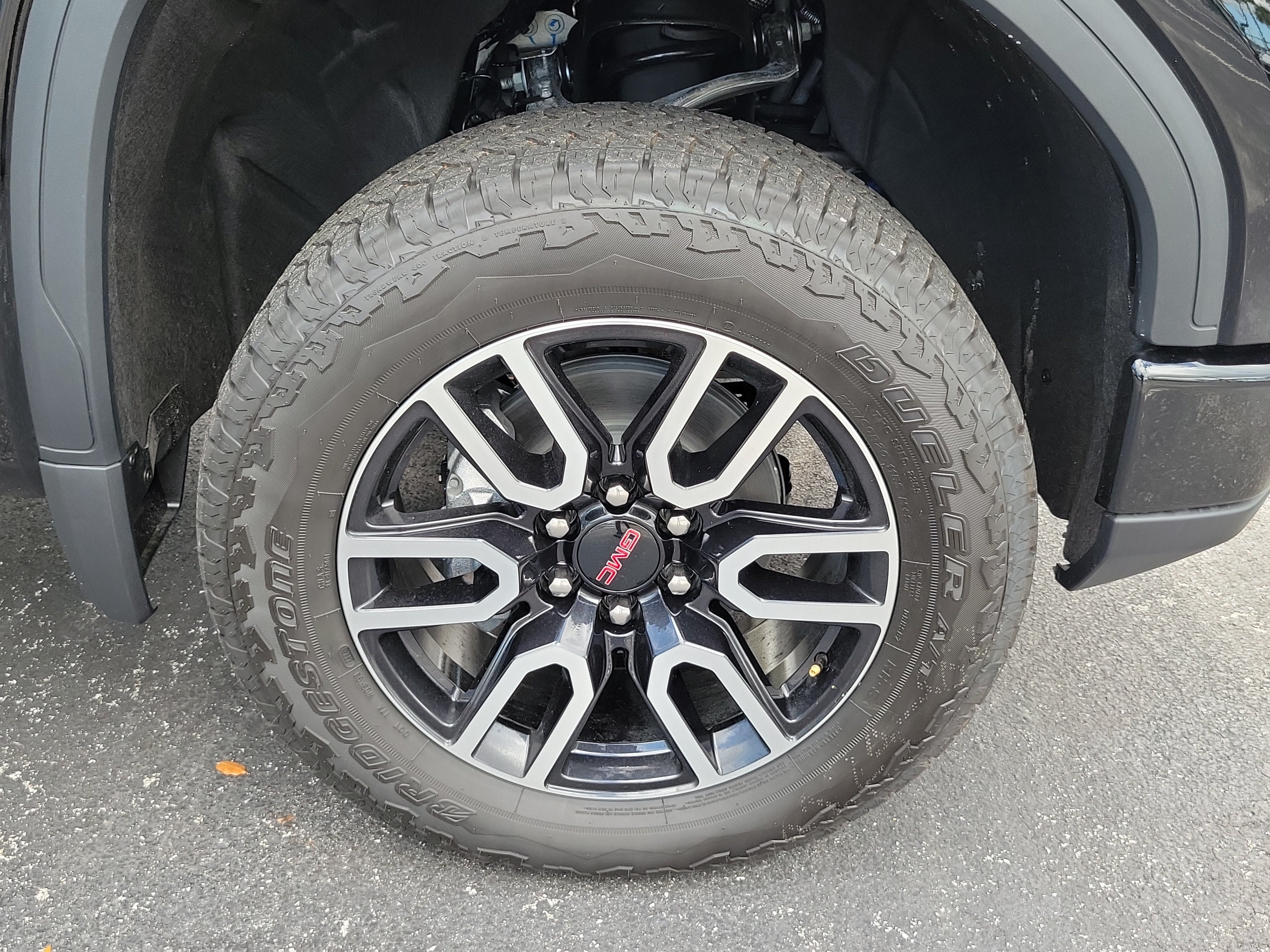 New 2026 GMC Sierra 1500 AT4 w/ AT4 Premium Package AWD/4WD image 4