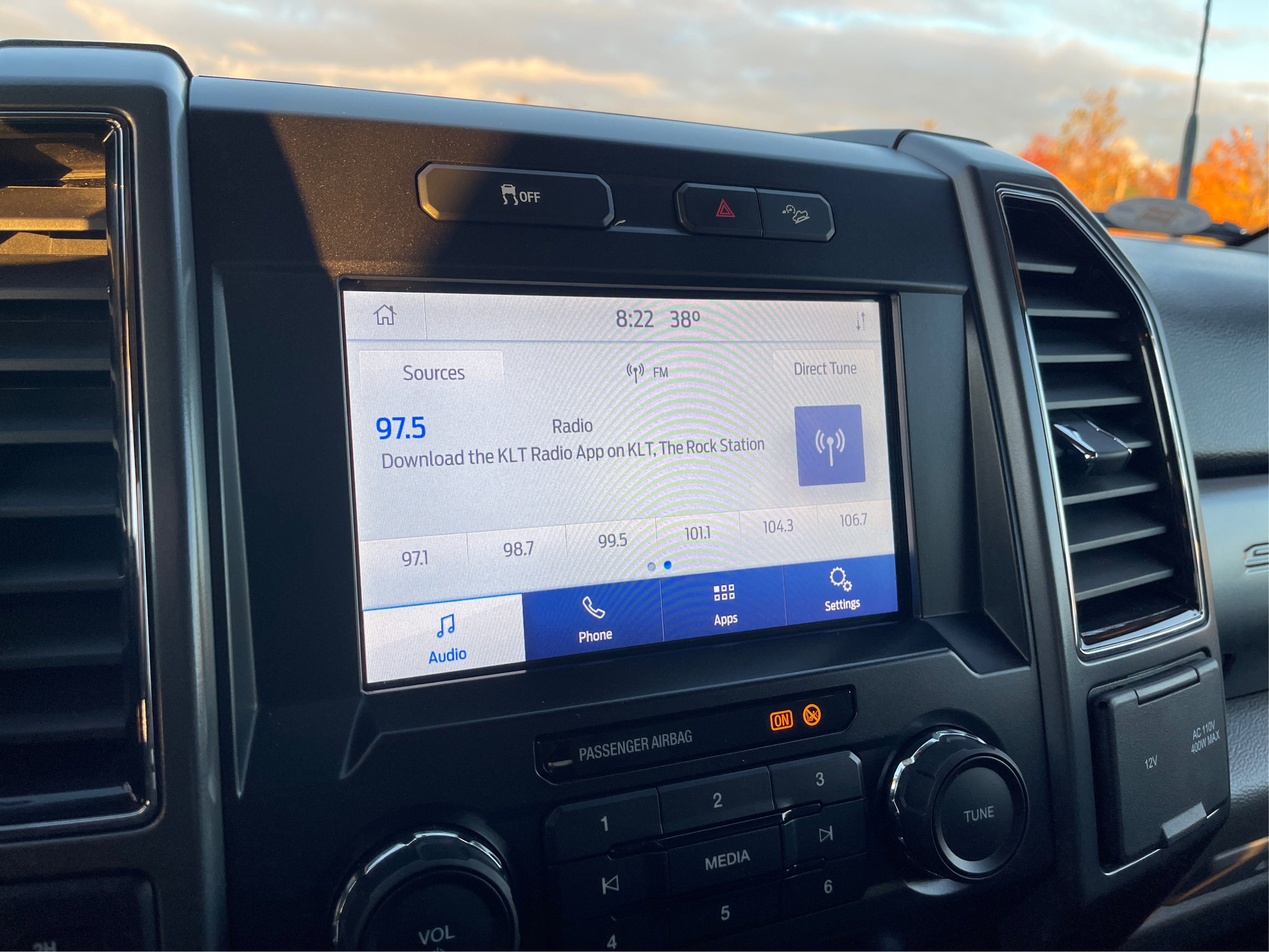 Certified 2022 Ford F350 XLT w/ XLT Premium Package image 44