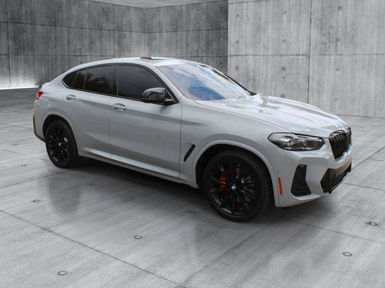 Used 2025 BMW X4 M40i w/ Premium Package AWD/4WD image 8