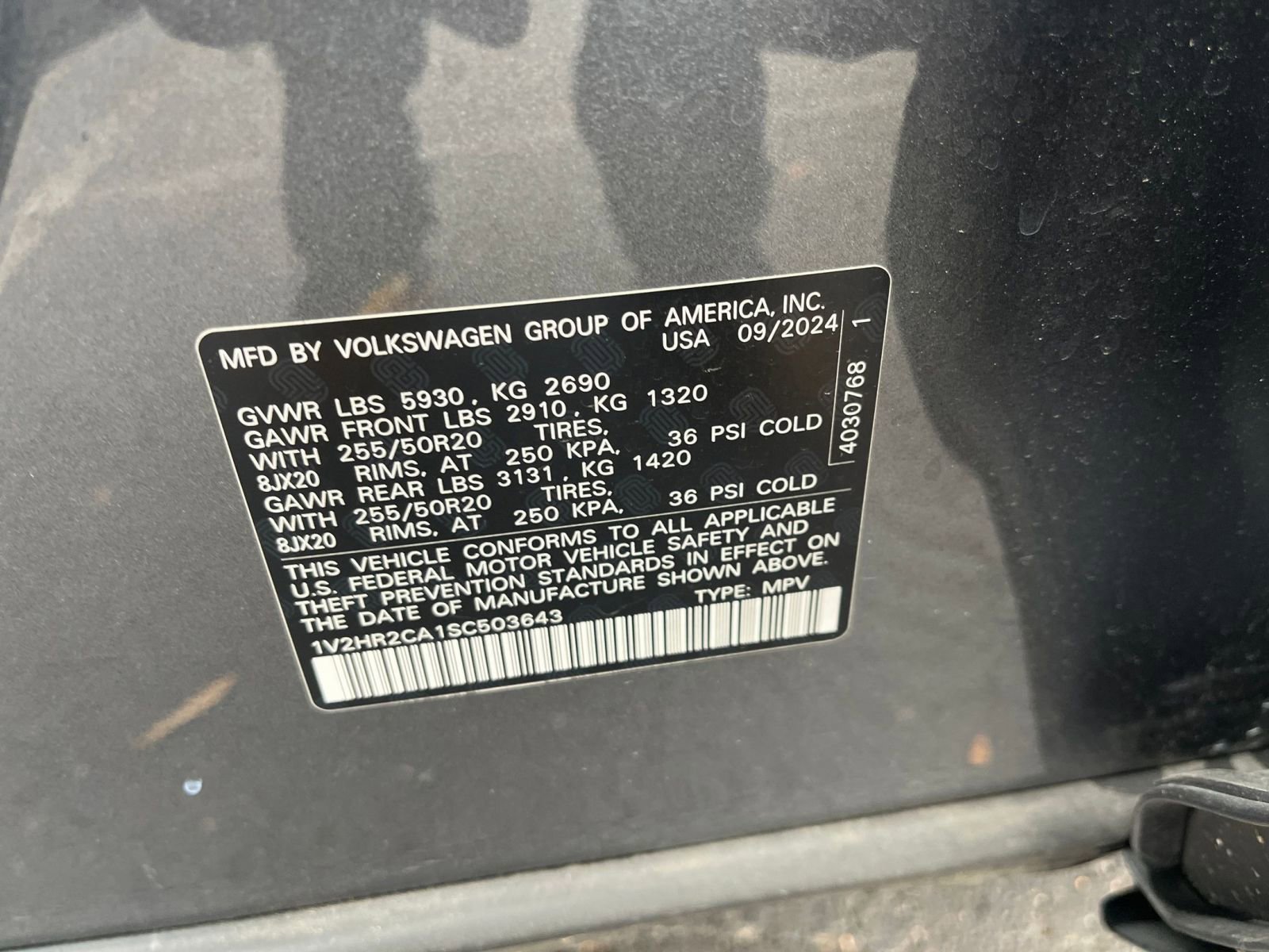 Used 2025 Volkswagen Atlas SE image 24