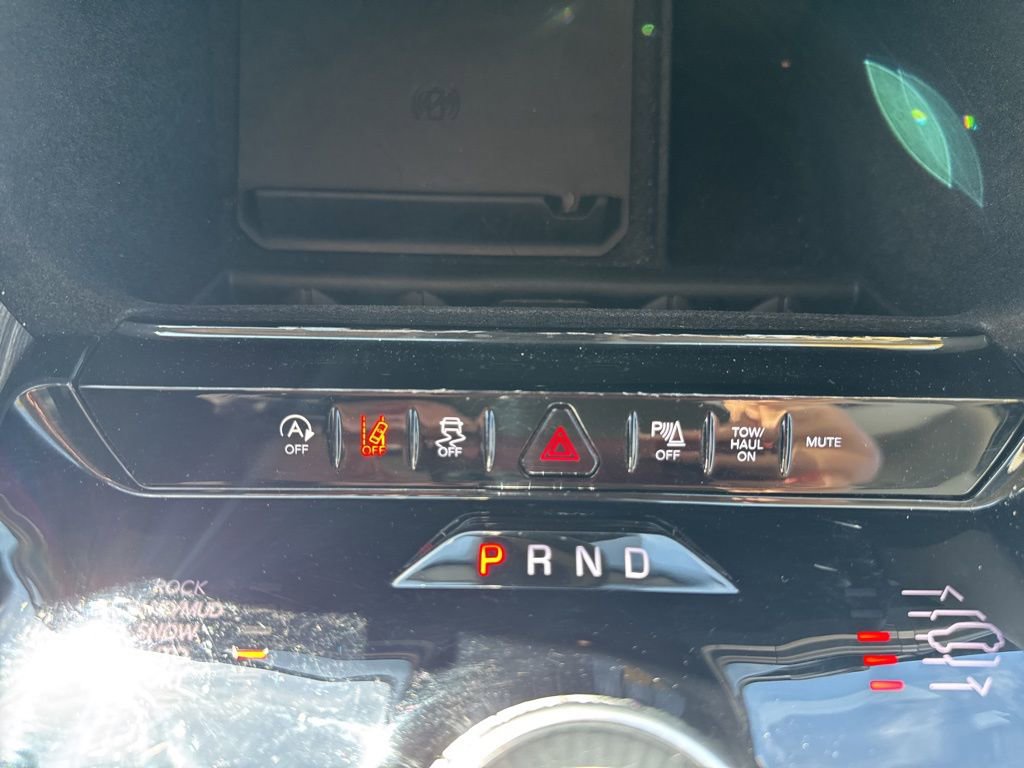 Certified 2023 Jeep Wagoneer Series III w/ Preferred Equipment Group image 18