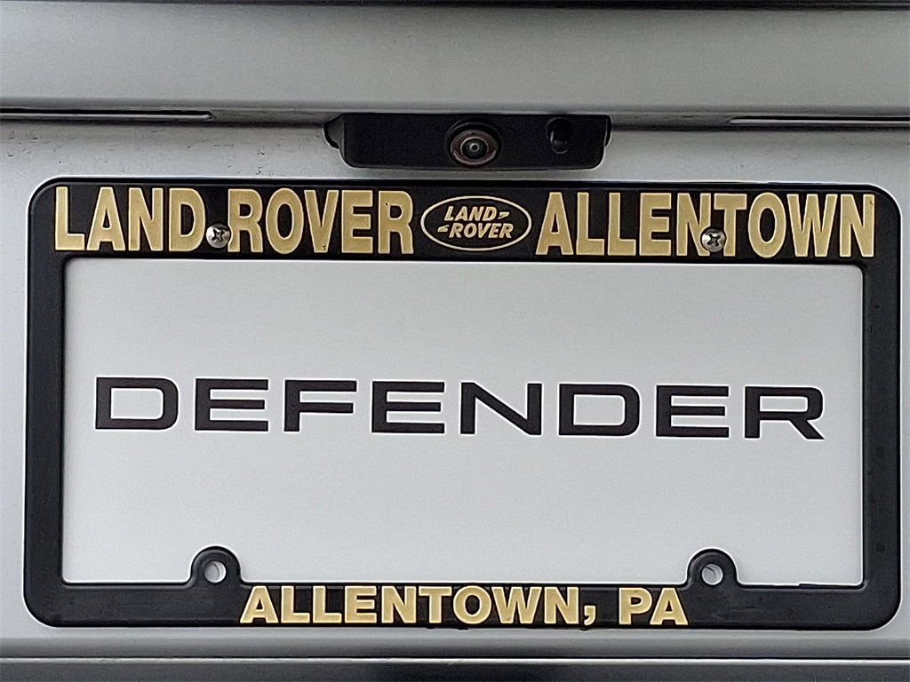 New 2025 Land Rover Defender 110 S image 24