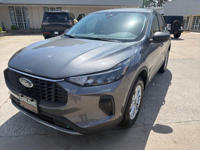 Used 2024 Ford Escape Active image 2