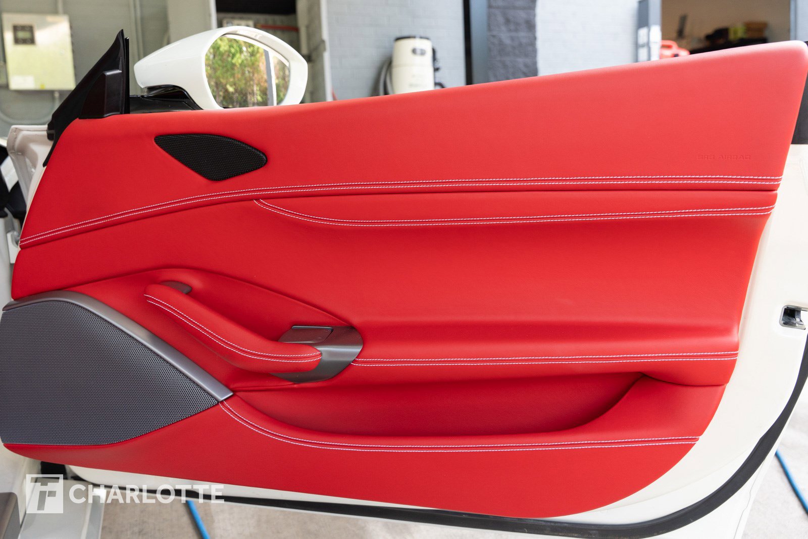 Used 2019 Ferrari Portofino image 33