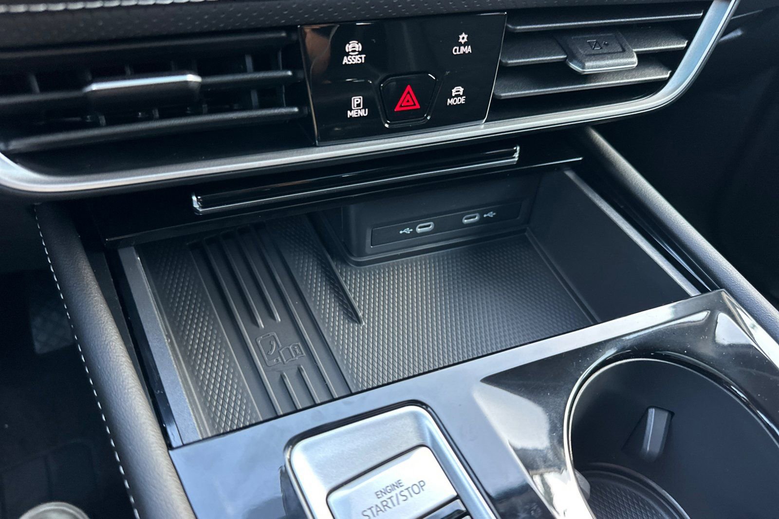 New 2026 Volkswagen Atlas SE FWD image 25