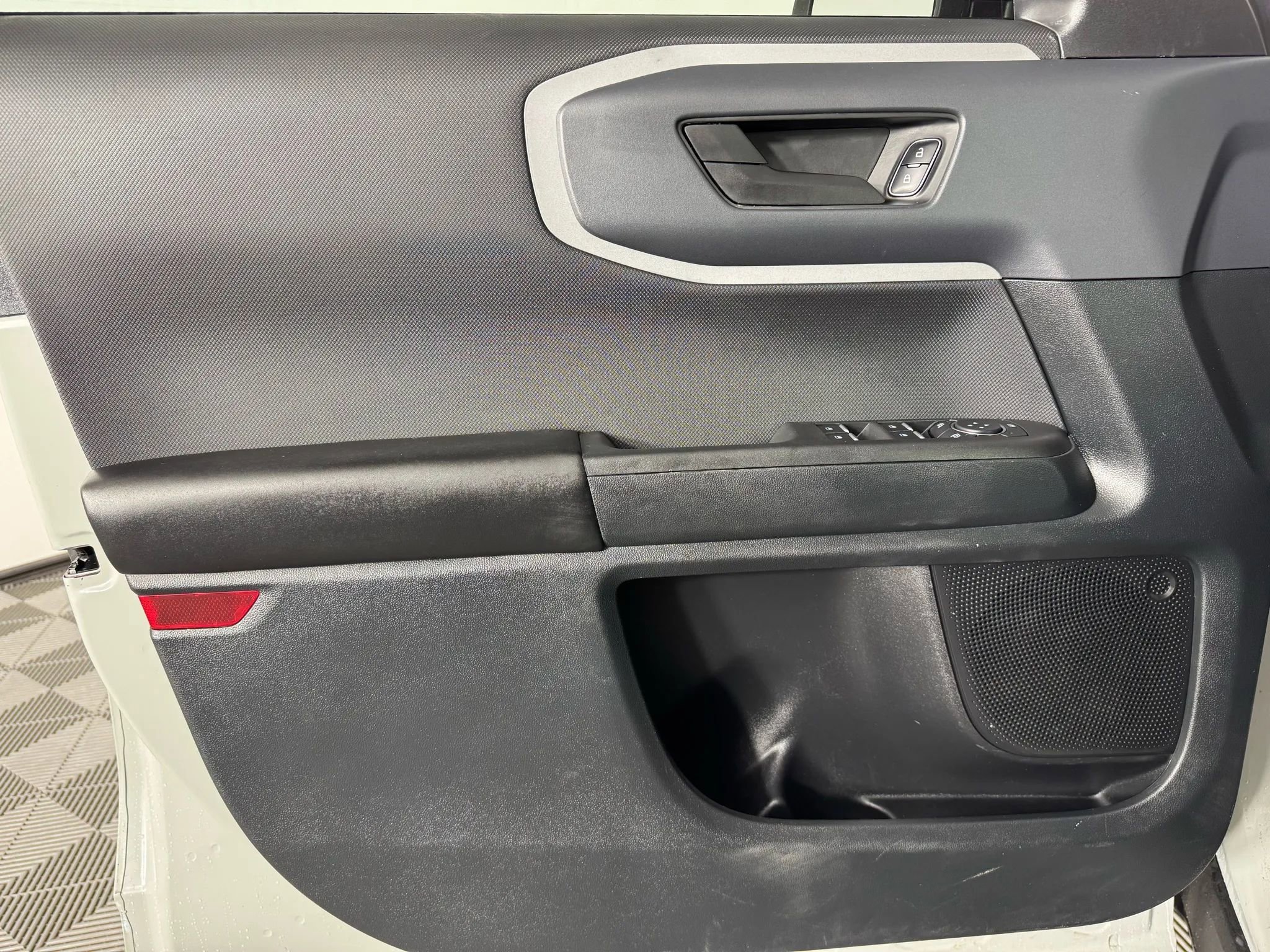 Used 2023 Ford Bronco Sport Badlands image 39