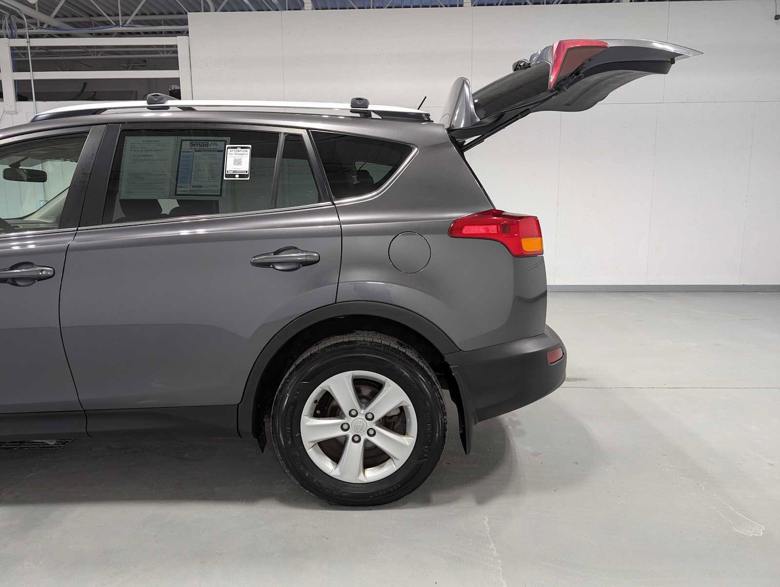 Used 2013 Toyota RAV4 XLE image 11