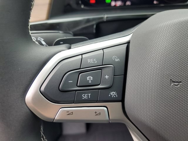 New 2026 Volkswagen Atlas SE FWD image 27