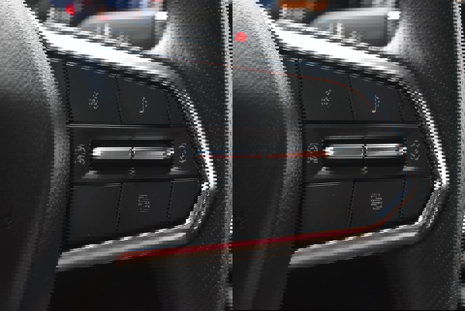 New 2025 Chevrolet Blazer EV LT w/ Midnight/Sport Edition image 18